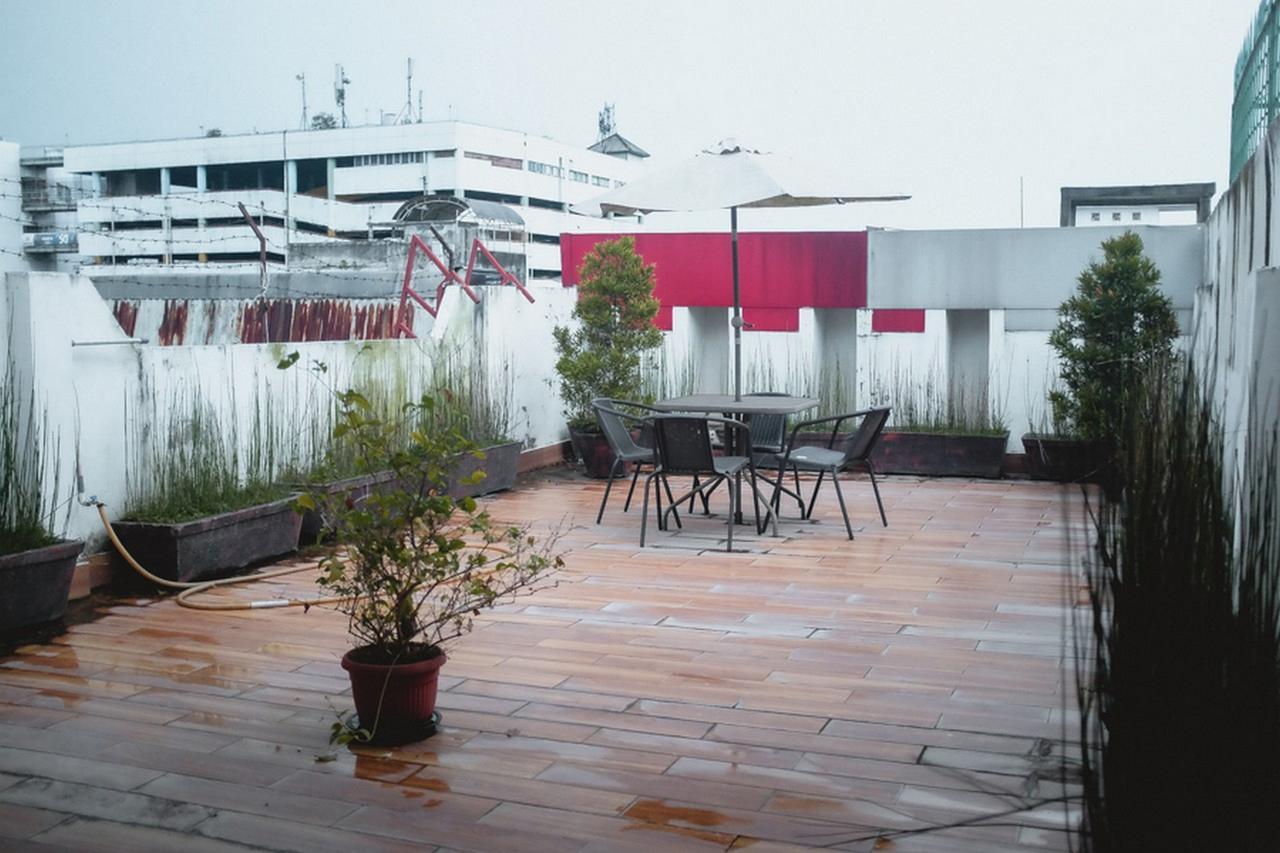 Reddoorz Plus Near Palembang Indah Mall エクステリア 写真