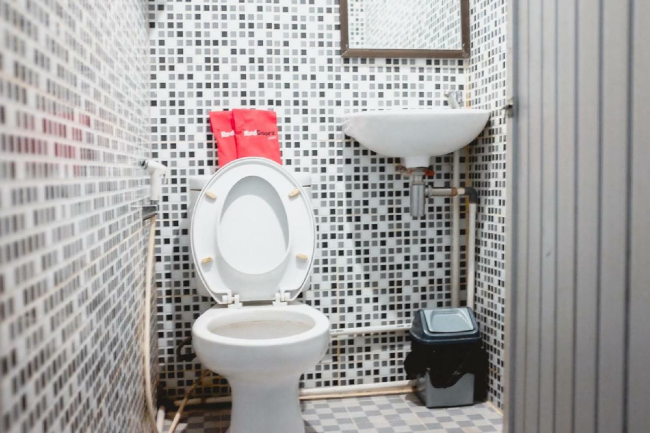 Reddoorz Plus Near Palembang Indah Mall エクステリア 写真
