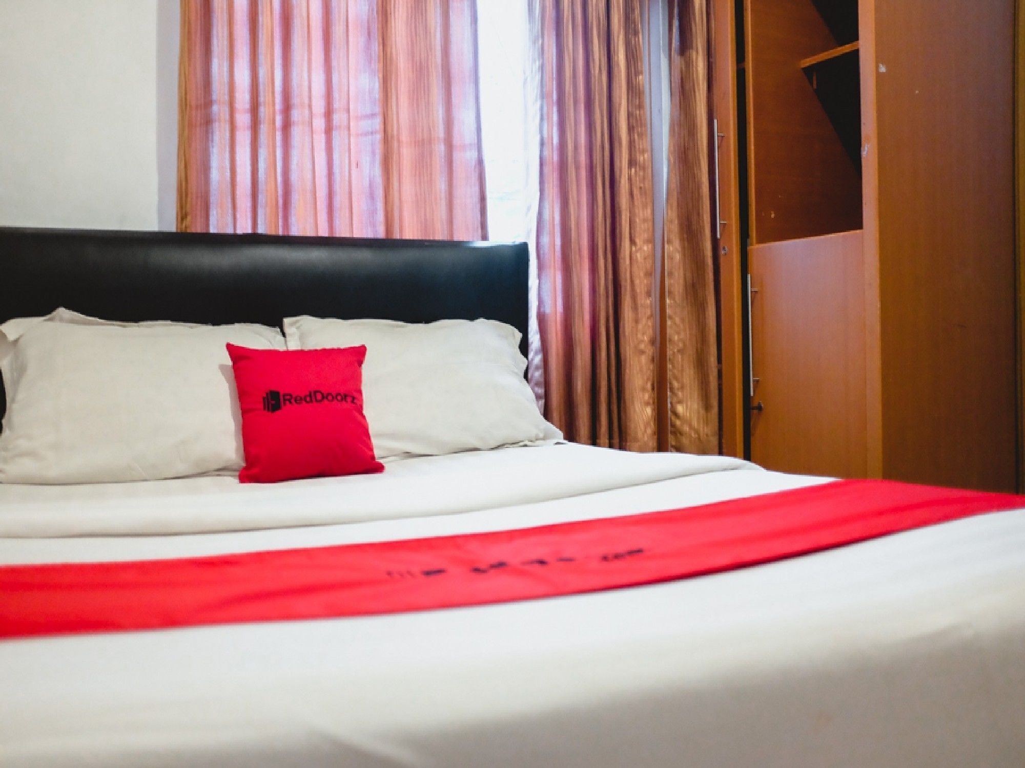 Reddoorz Plus Near Palembang Indah Mall エクステリア 写真
